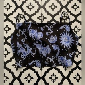 Forever 21 Sleeveless Cropped Top